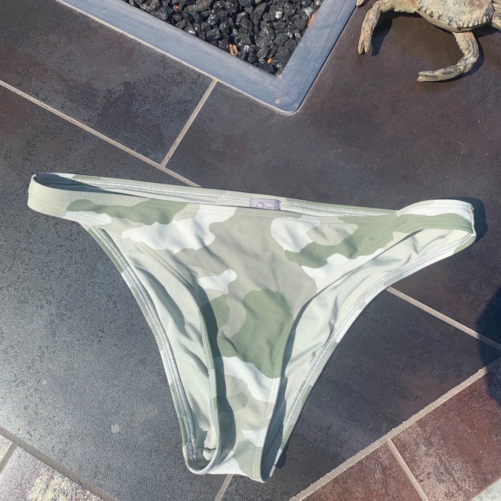 Aerie Camo swim cheeky bikini bottoms